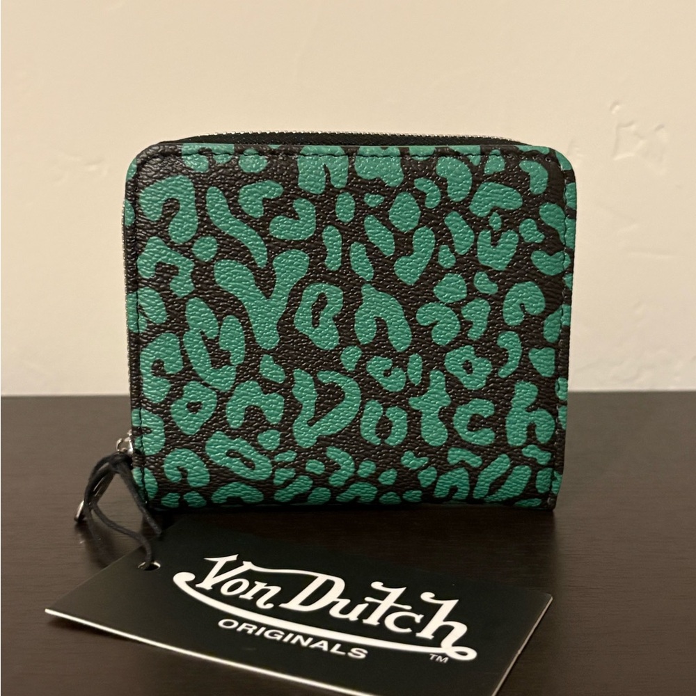 Von Dutch Green Cheetah Zip Wallet - Picture 2 of 4